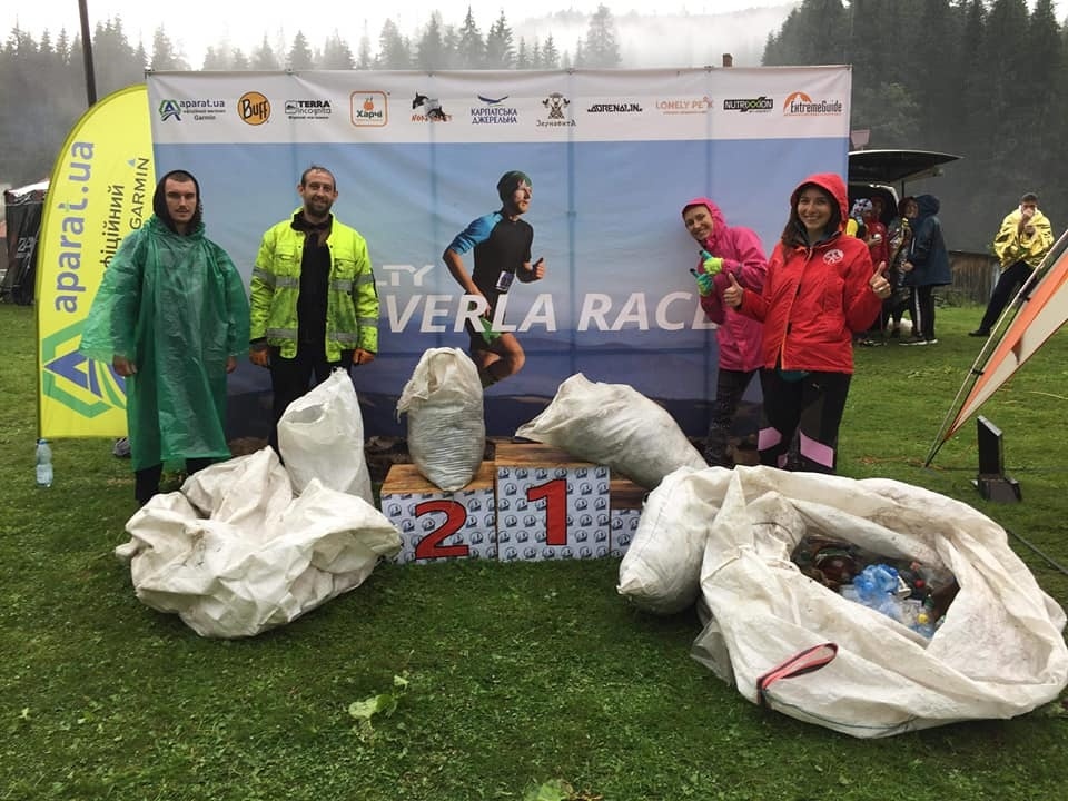 Під час шостого "Chornohora Sky Marathon", з восьми куометрів зібраного сміття до комуналу поїхало тільки два. Решта потрапили до пункту прийому вторсировини Бийла
