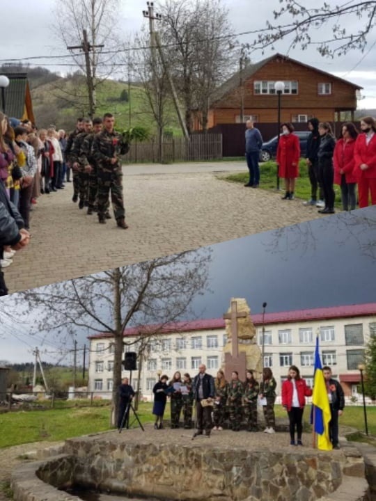 Лазещина. Мітинг-реквієм «Не обміліє пам’яті ріка, в серцях нащадків буде вічно жити» біля сільського меморіалу. 